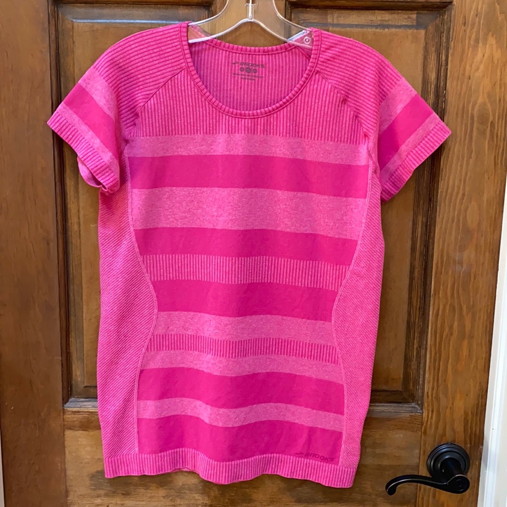 Brooks short sleeve running T-shirt size large